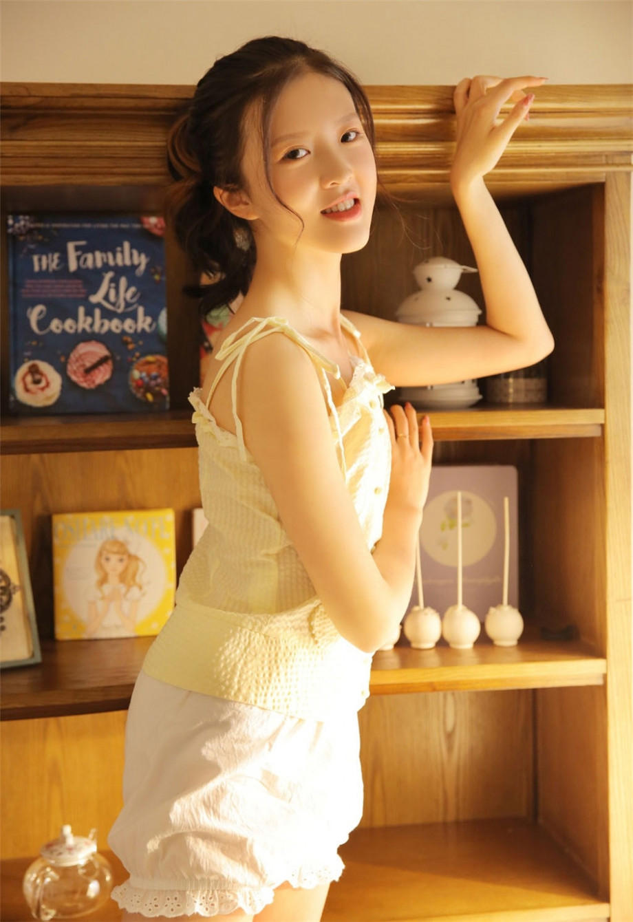 含两对反义词的成语